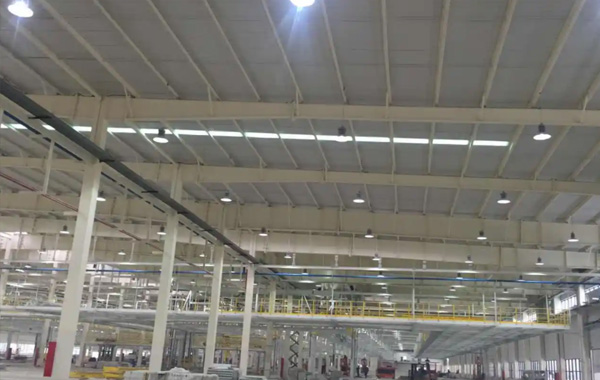 汽车厂内部照明.jpg